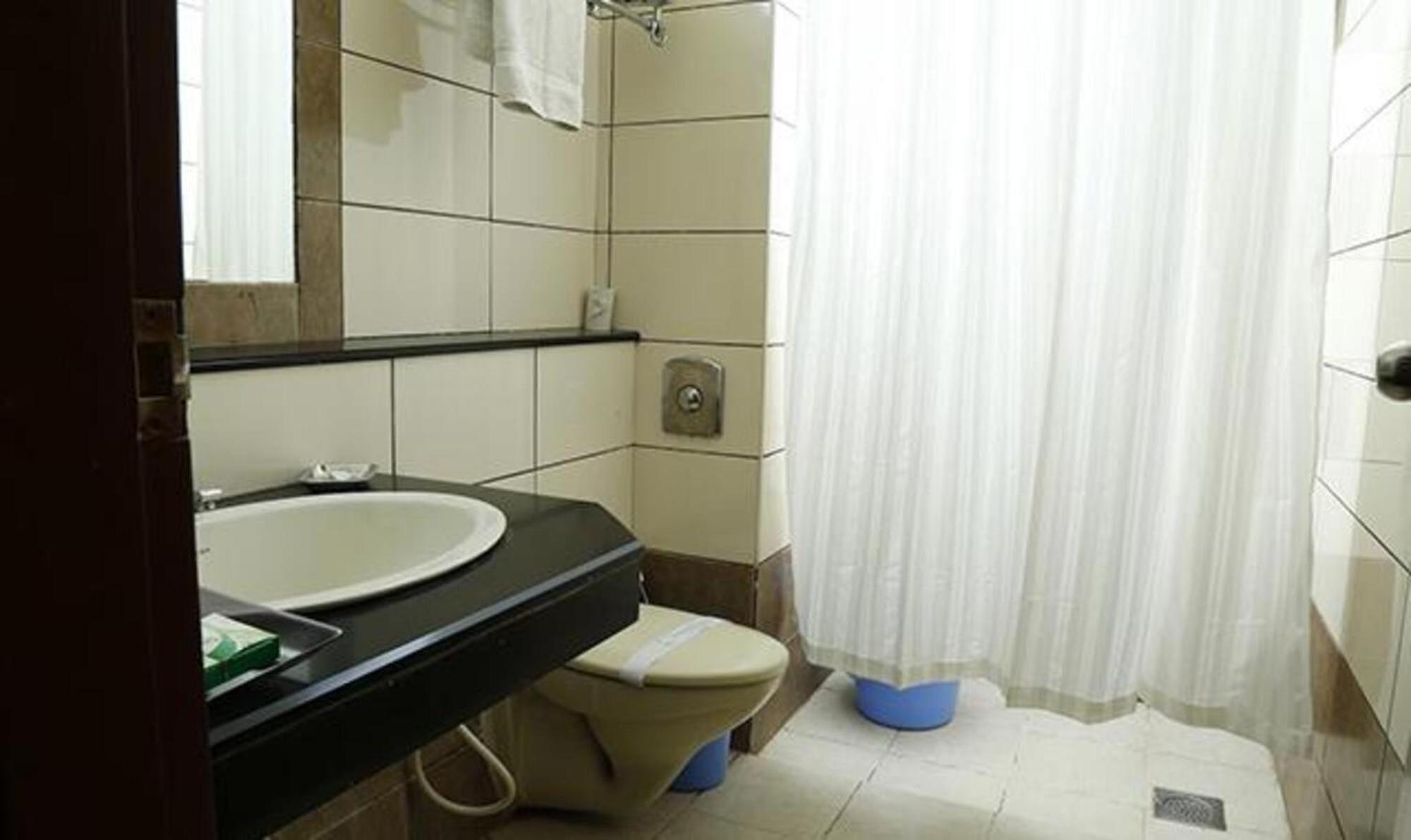 Fabhotel Prime Chennai Deluxe エクステリア 写真